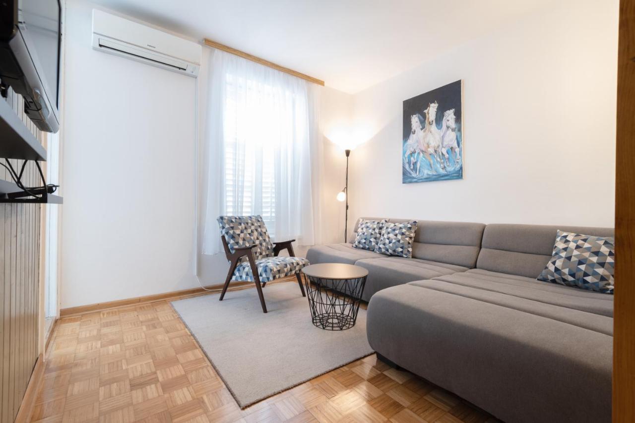 Apartman Vito Neum Esterno foto